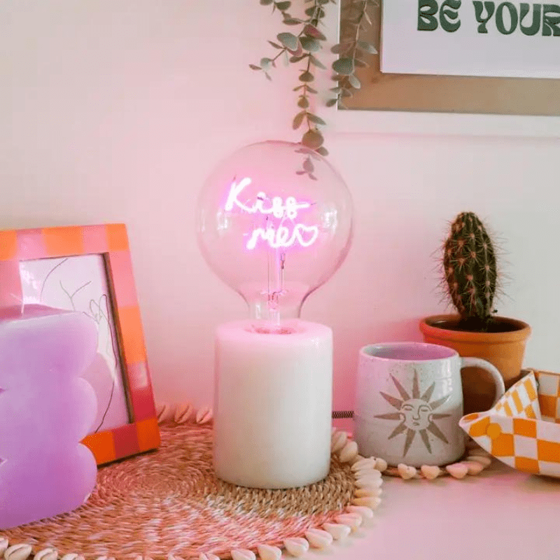 Ampoule Led avec Texte - Kiss me