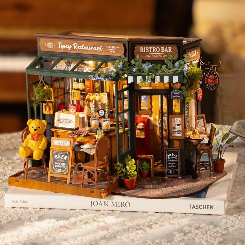 Rolife - Maison miniature à monter - Tipsy Restaurant DG167